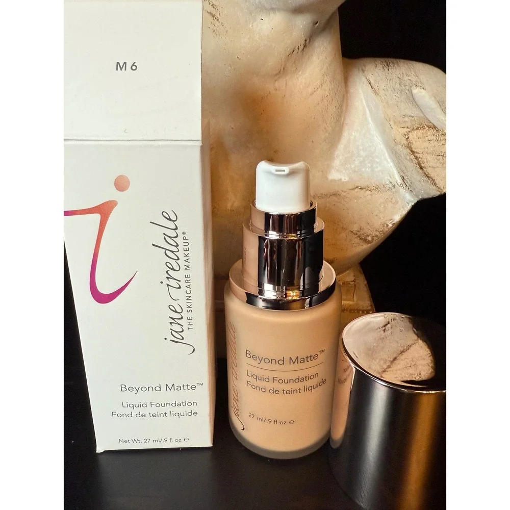 Jane Iredale Beyond Matte Liquid Foundation Shade M6 0.9 fl oz 27ml New in Box